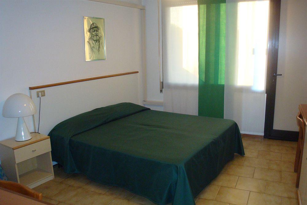 Aparthotel Tursport Taranto Esterno foto
