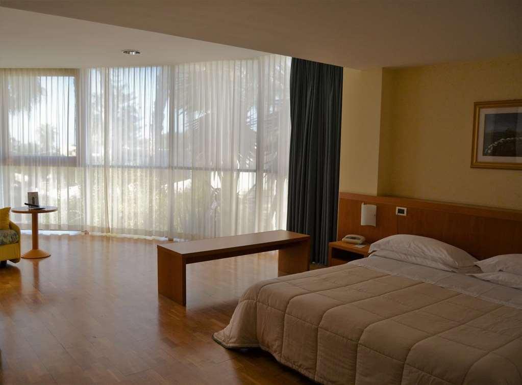 Aparthotel Tursport Taranto Camera foto