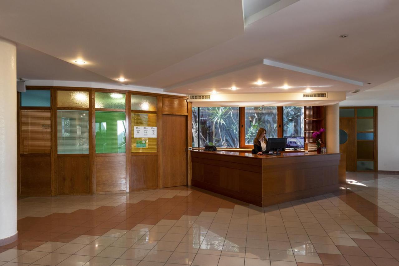 Aparthotel Tursport Taranto Esterno foto
