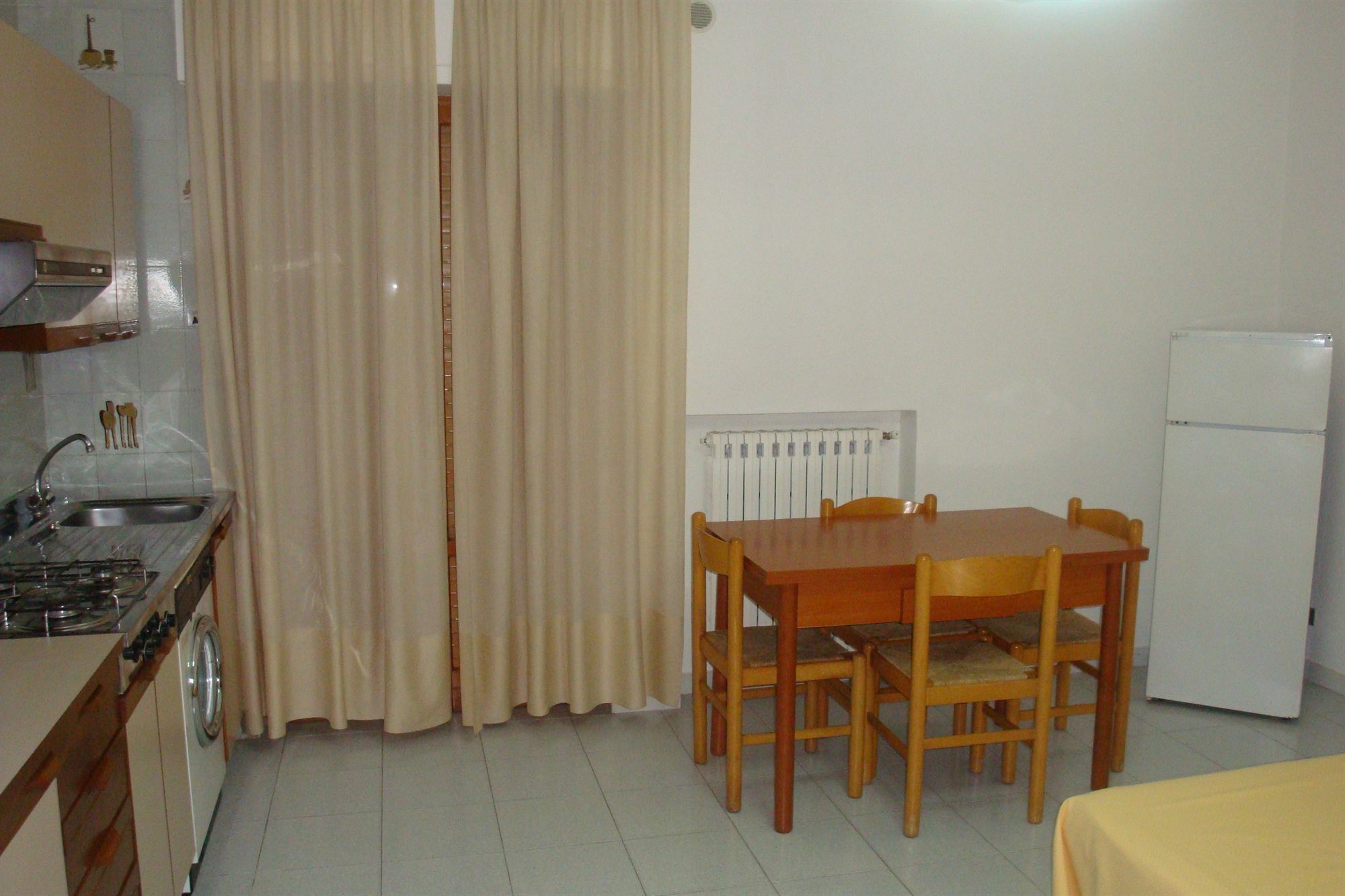 Aparthotel Tursport Taranto Esterno foto